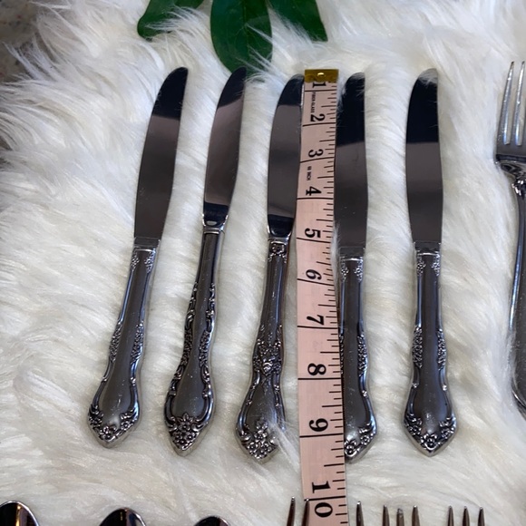 Oneida Stainless Flatware Mix Bundle - Picture 12 of 17